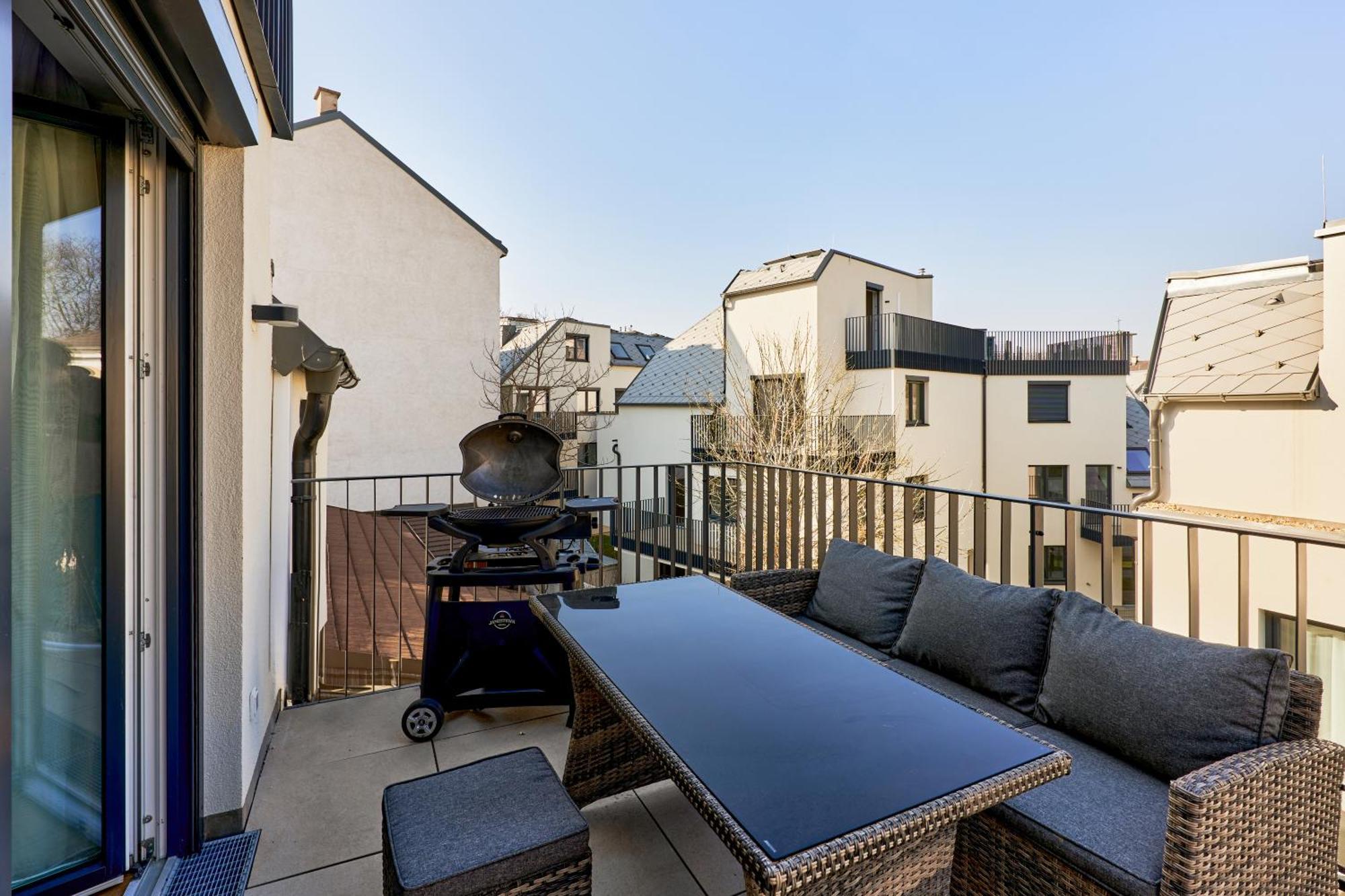 Symphony - Garden, Terrace And Grill Aparthotel *