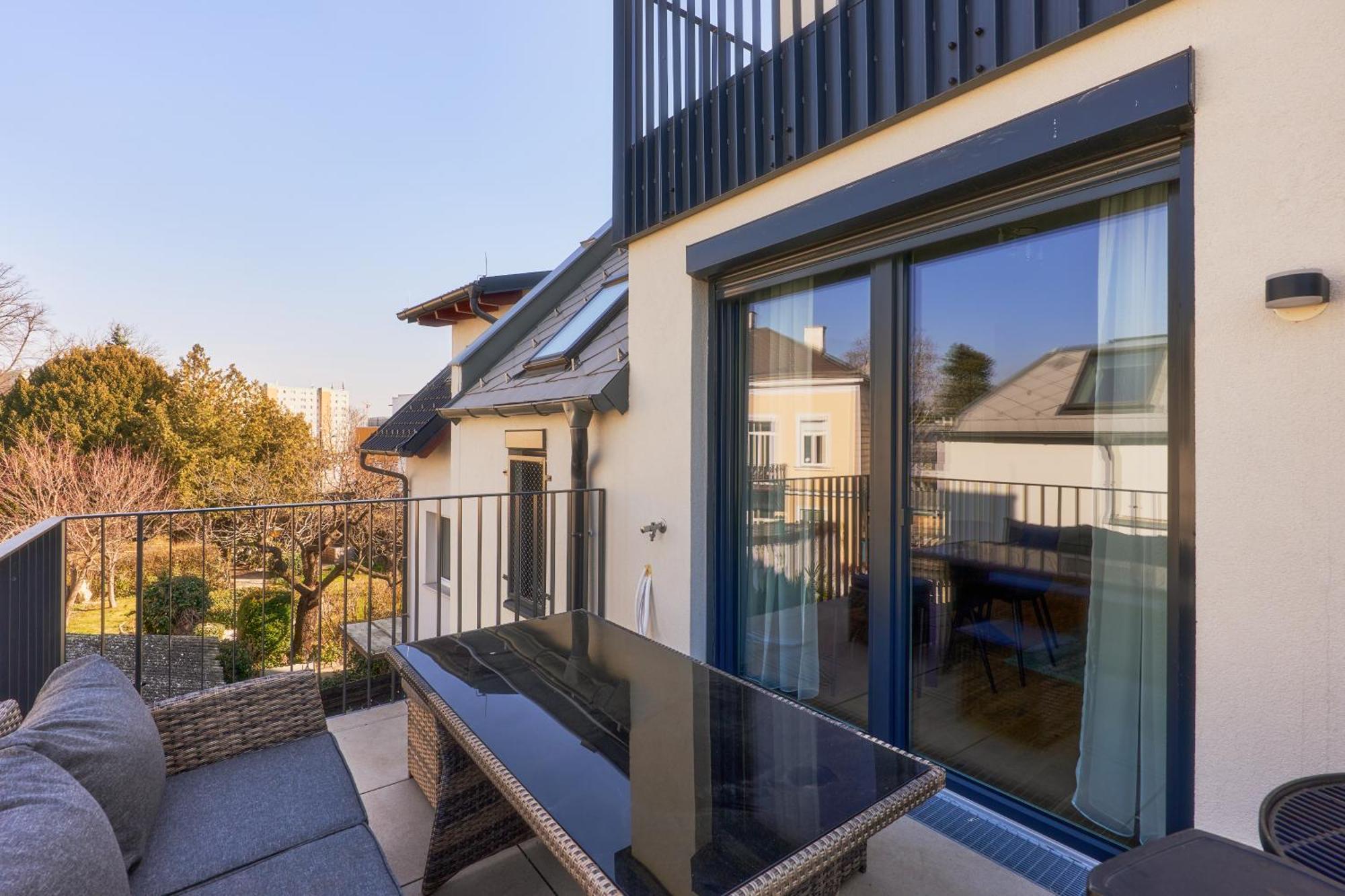 Aparthotel Symphony - Garden, Terrace And Grill *